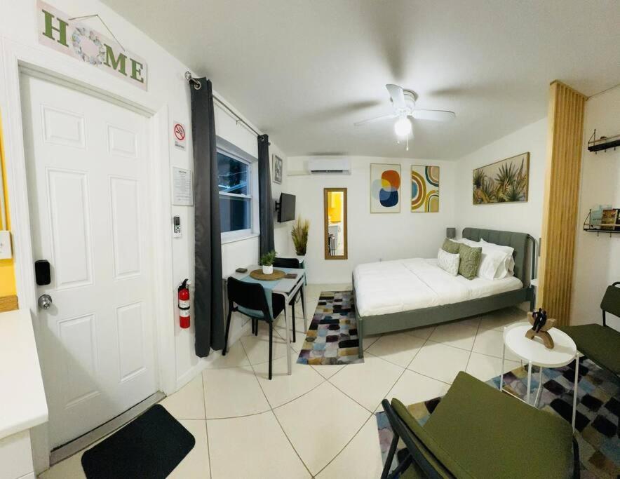 Studio With Terrace Near Hard Rock-Patio 할리우드 외부 사진